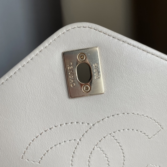 Chanel Coco Cheveon Flap Bag (Ivory) - Picture 6 of 12